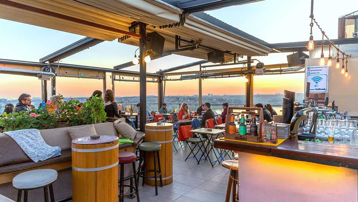 Balkon Restaurant & Bar